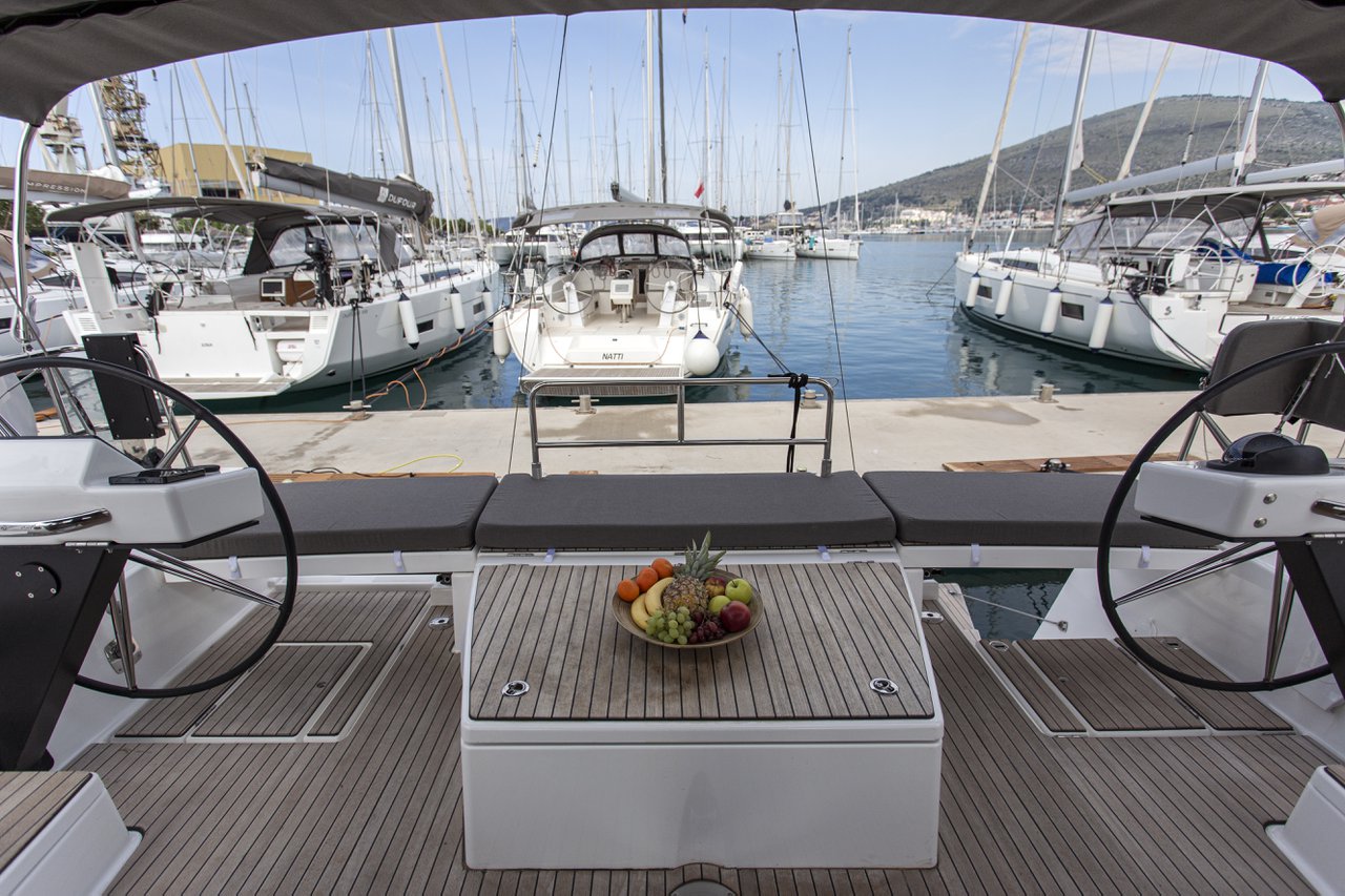 Photo #16 - Dufour 530 (Sonja) in Trogir - 36501