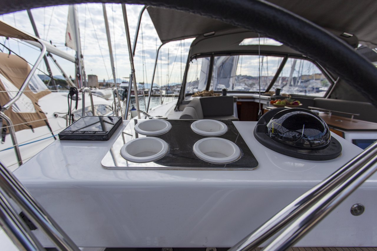 Photo #5 - Dufour 530 (Johanna) en Trogir - 36504