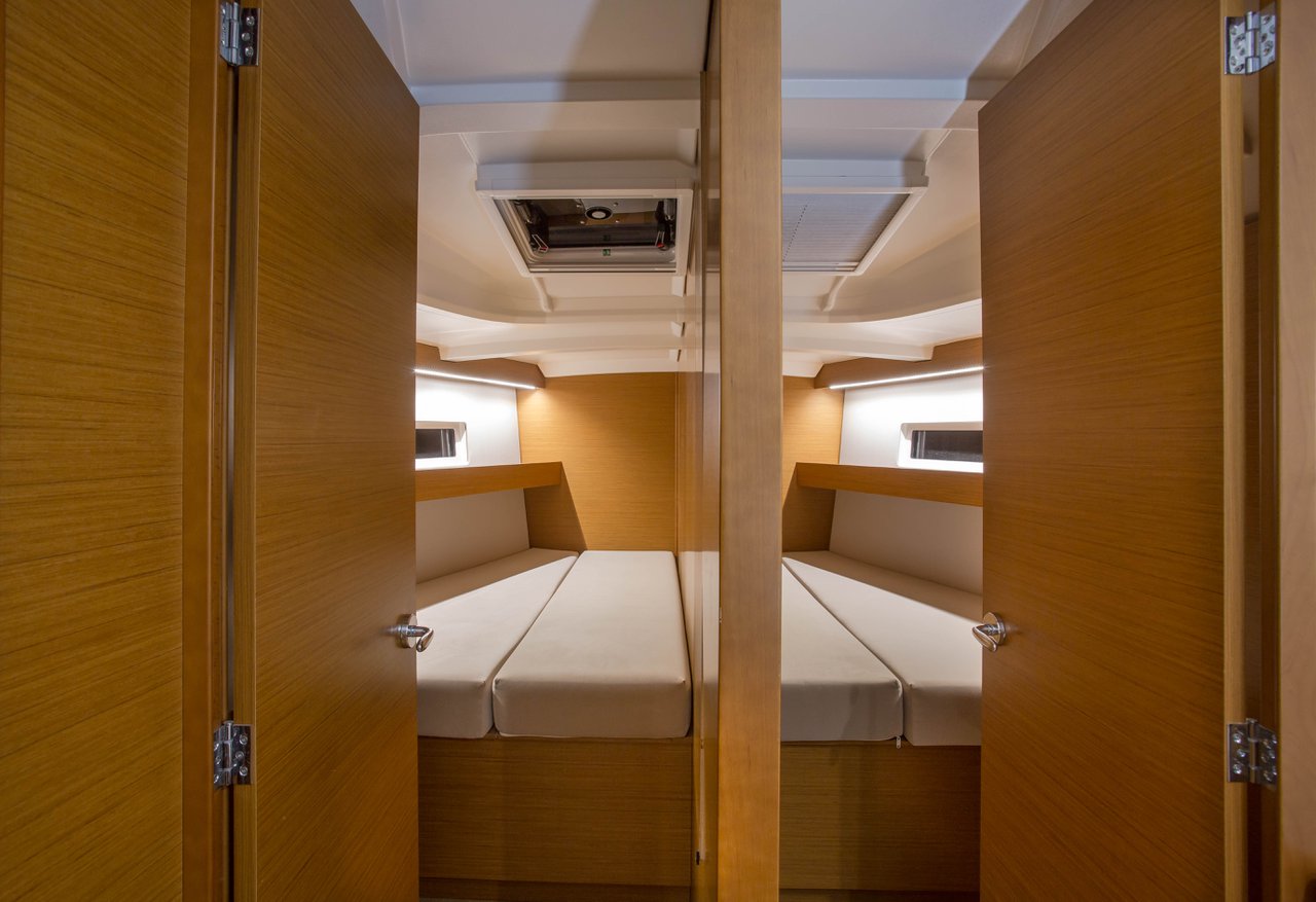 Photo #21 - Sun Odyssey 440 (Ocean Song) in Athen - 36507