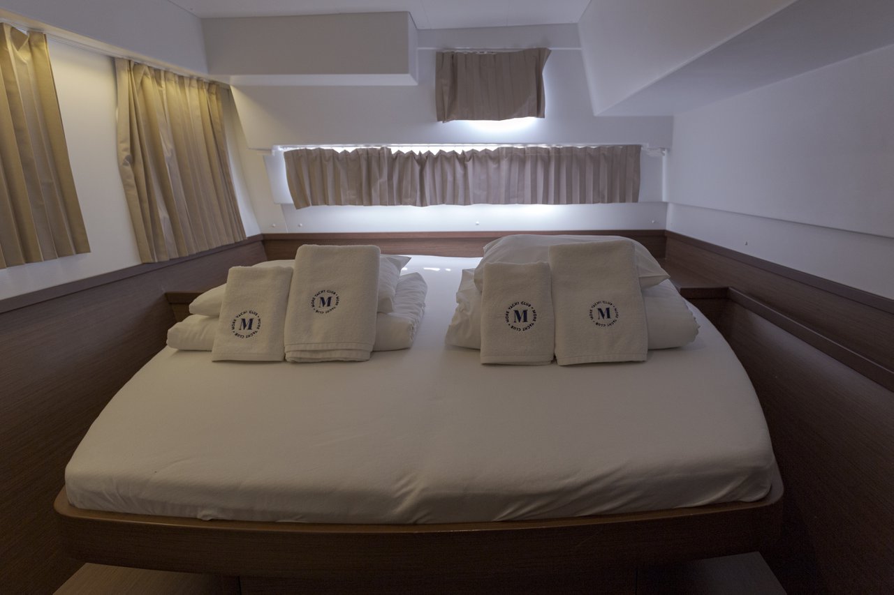 Photo #8 - Lagoon 42 - 4 + 2 cab. (Stardust) in Trogir - 36510