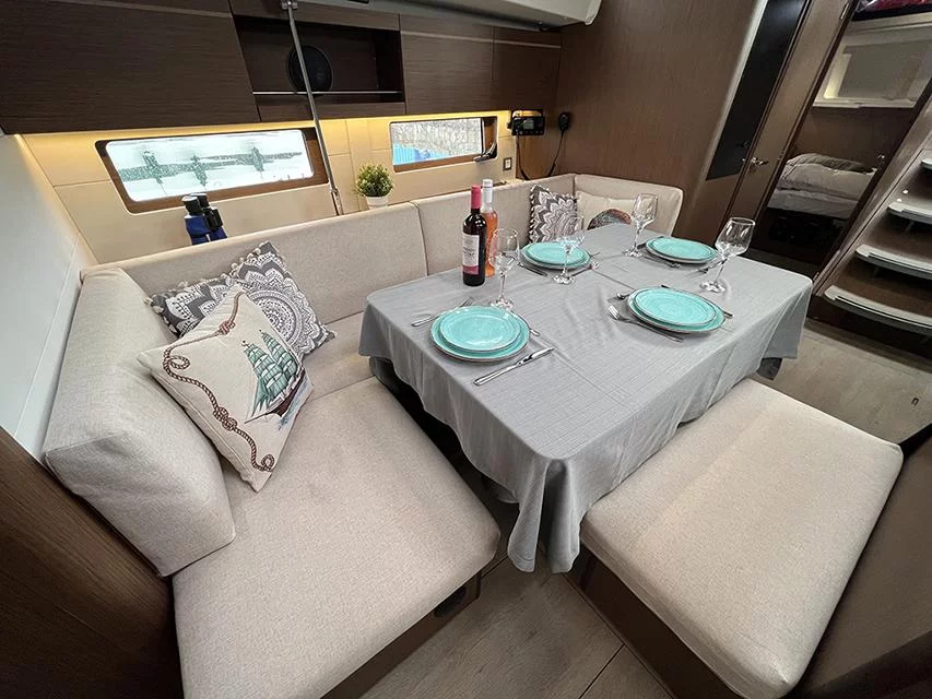Oceanis 46.1 (Dream)  - 10