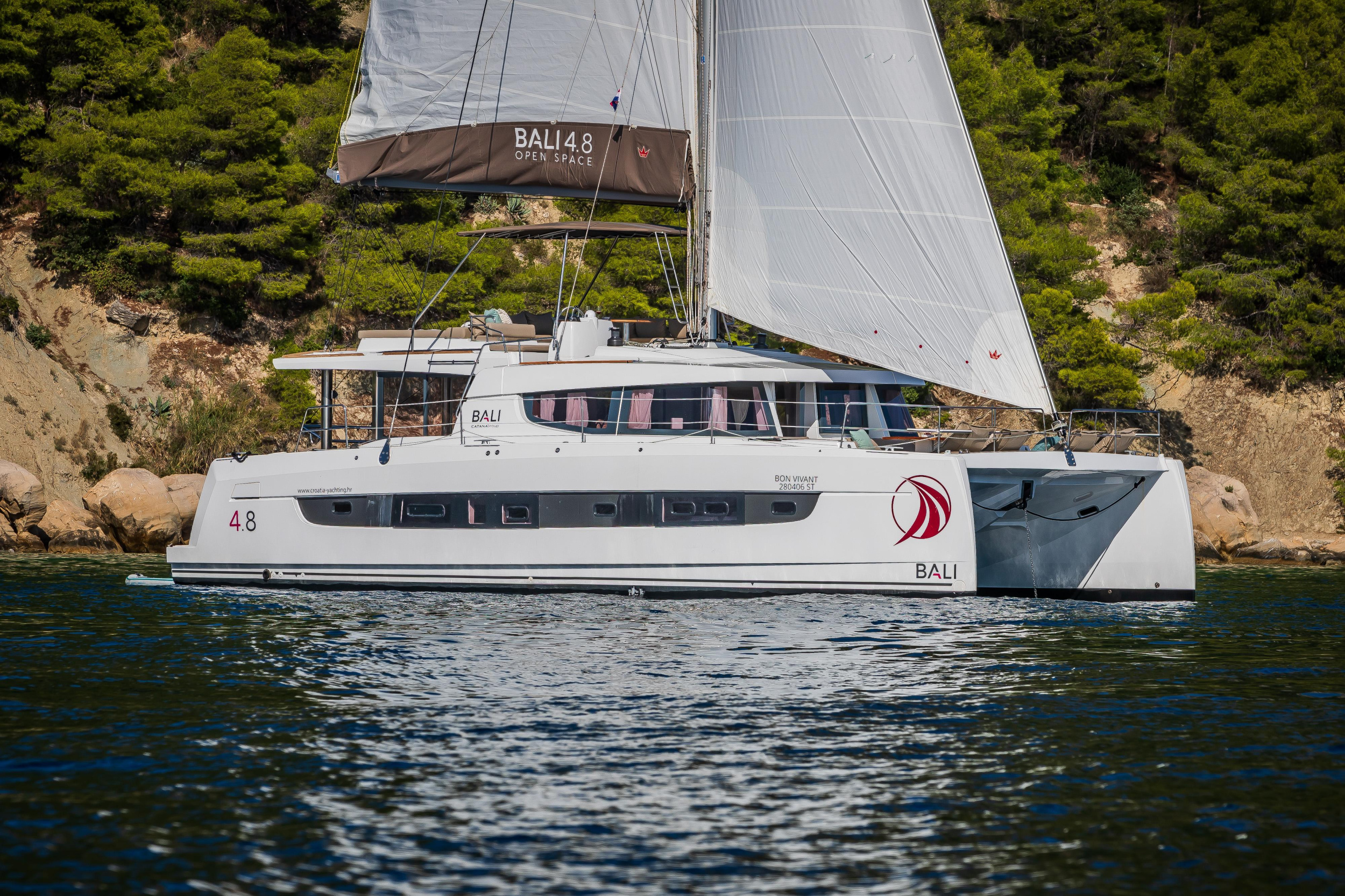 Photo #4 - Bali 4.8 - 5 + 2 cab (Bon Vivant) in Kastela - 36532