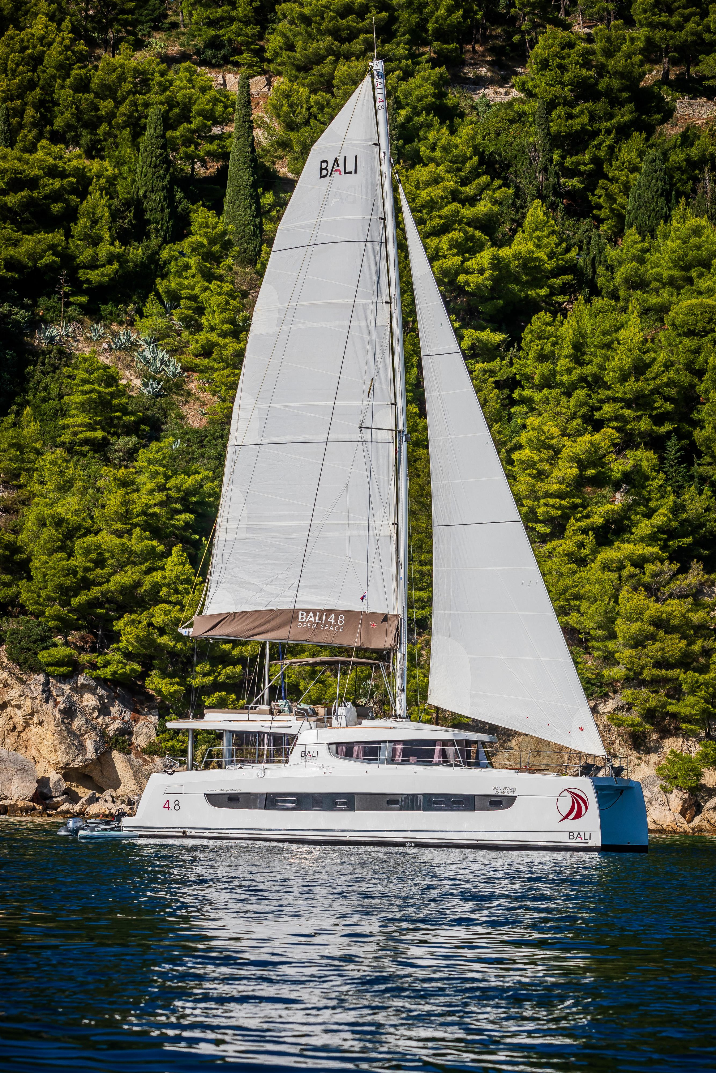 Photo #5 - Bali 4.8 - 5 + 2 cab (Bon Vivant) in Kastela - 36532