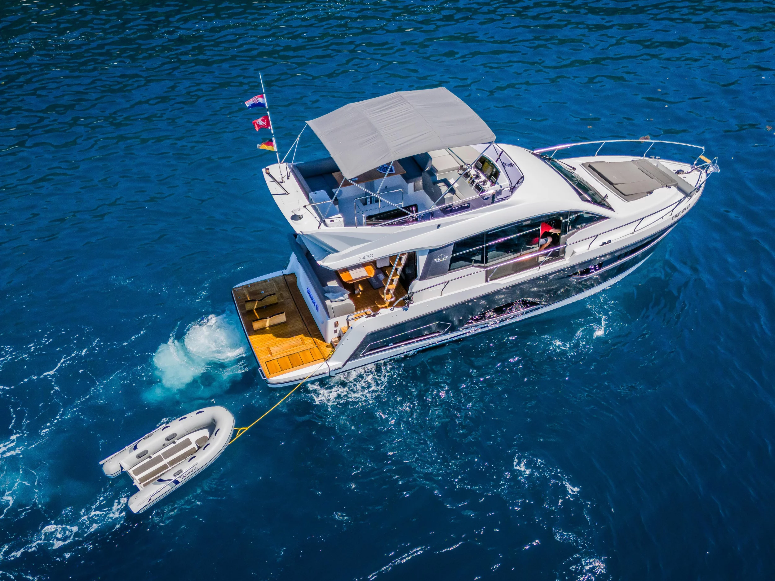 Sealine F430 (Grace II)  - 3