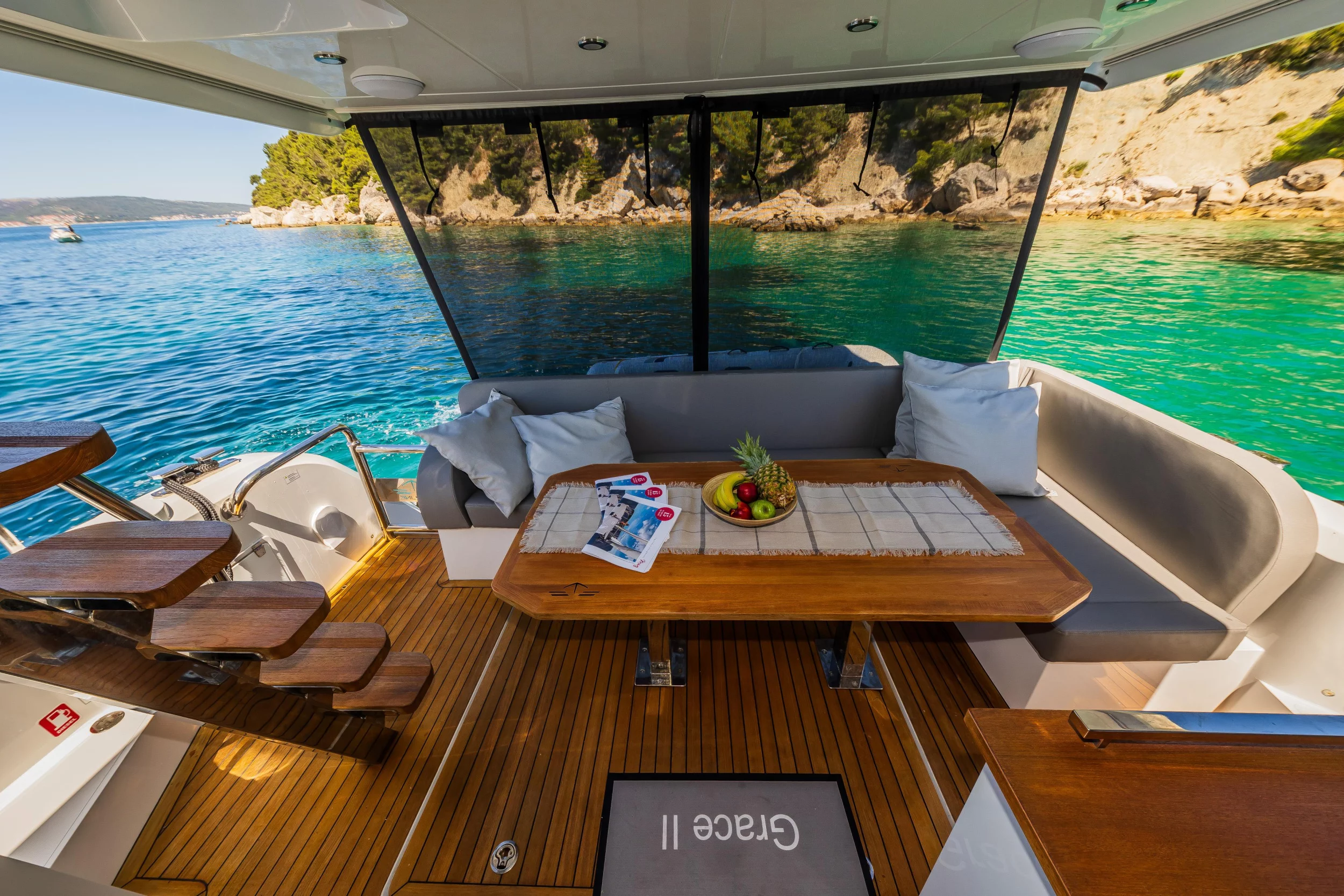 Sealine F430 (Grace II)  - 8