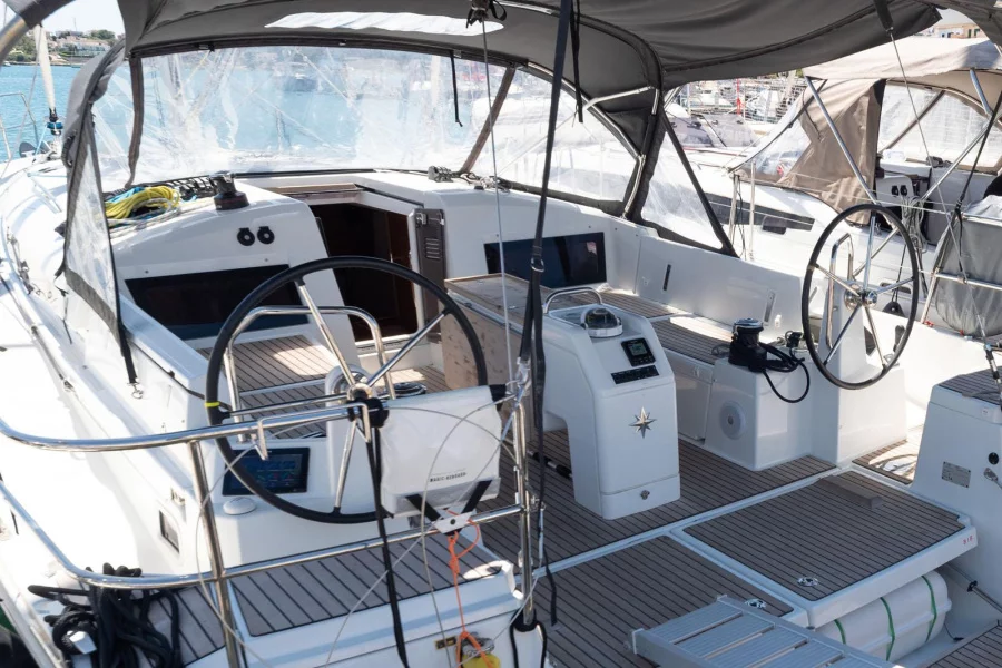 Sun Odyssey 440 (free elli)  - 4