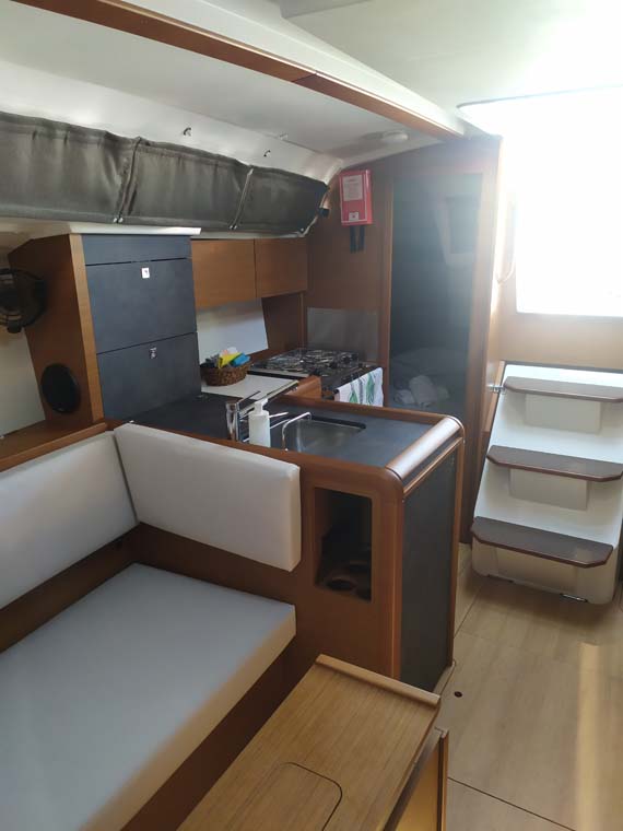 Photo #9 - Sun Odyssey 349 (True elli) in Trogir - 36553
