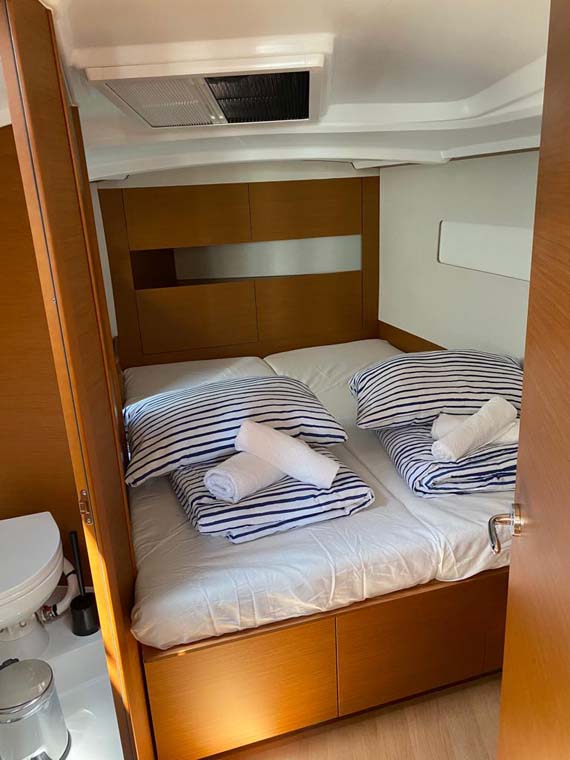 Photo #14 - Sun Odyssey 410 - 3 cab. (Marelli) in Trogir - 36555