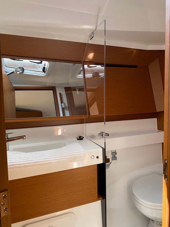 Photo #16 - Sun Odyssey 410 - 3 cab. (Marelli) in Trogir - 36555