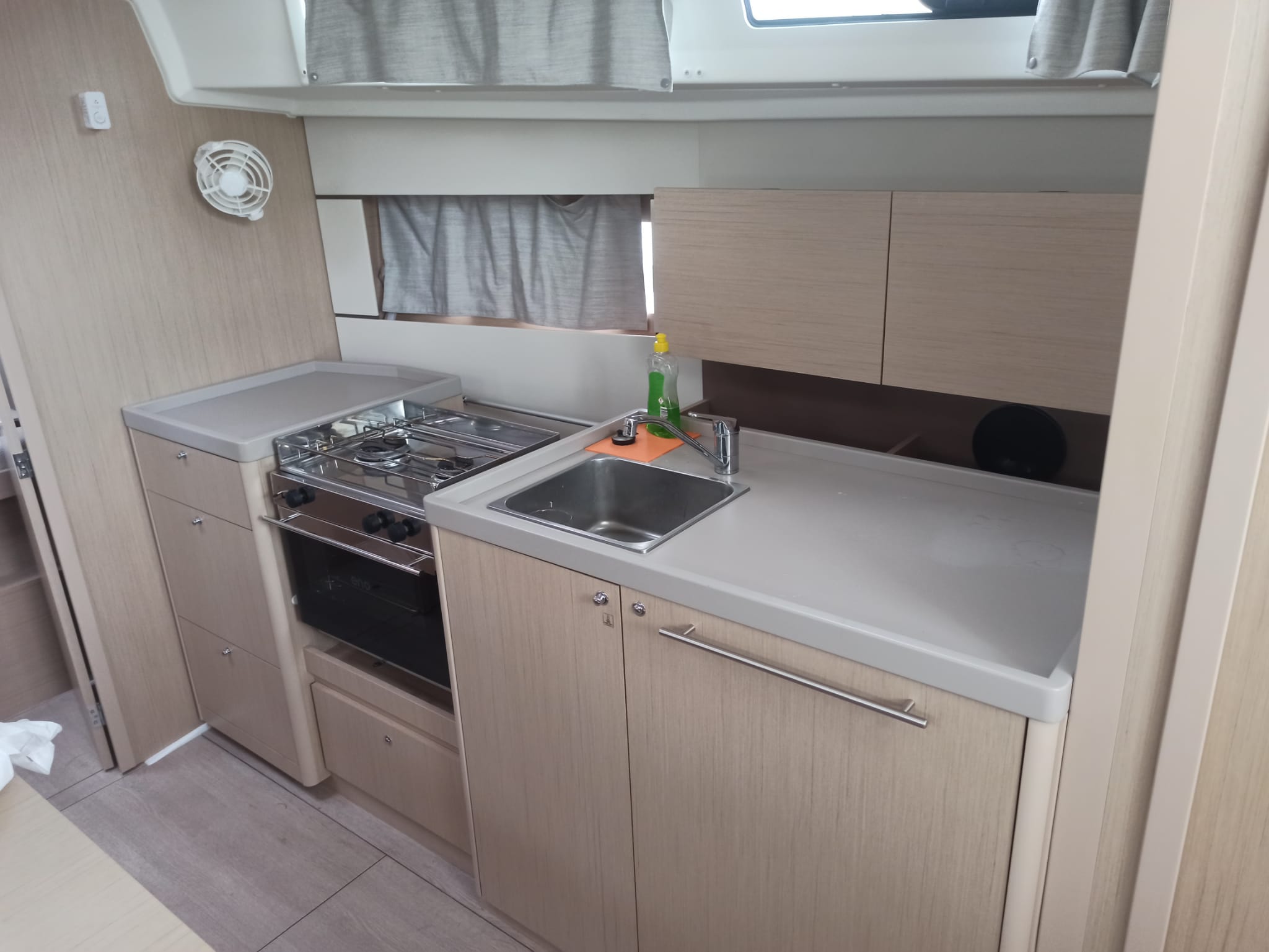 Photo #21 - Oceanis 38.1 - 2 cab. (Tamara) in rogoznica - 36566