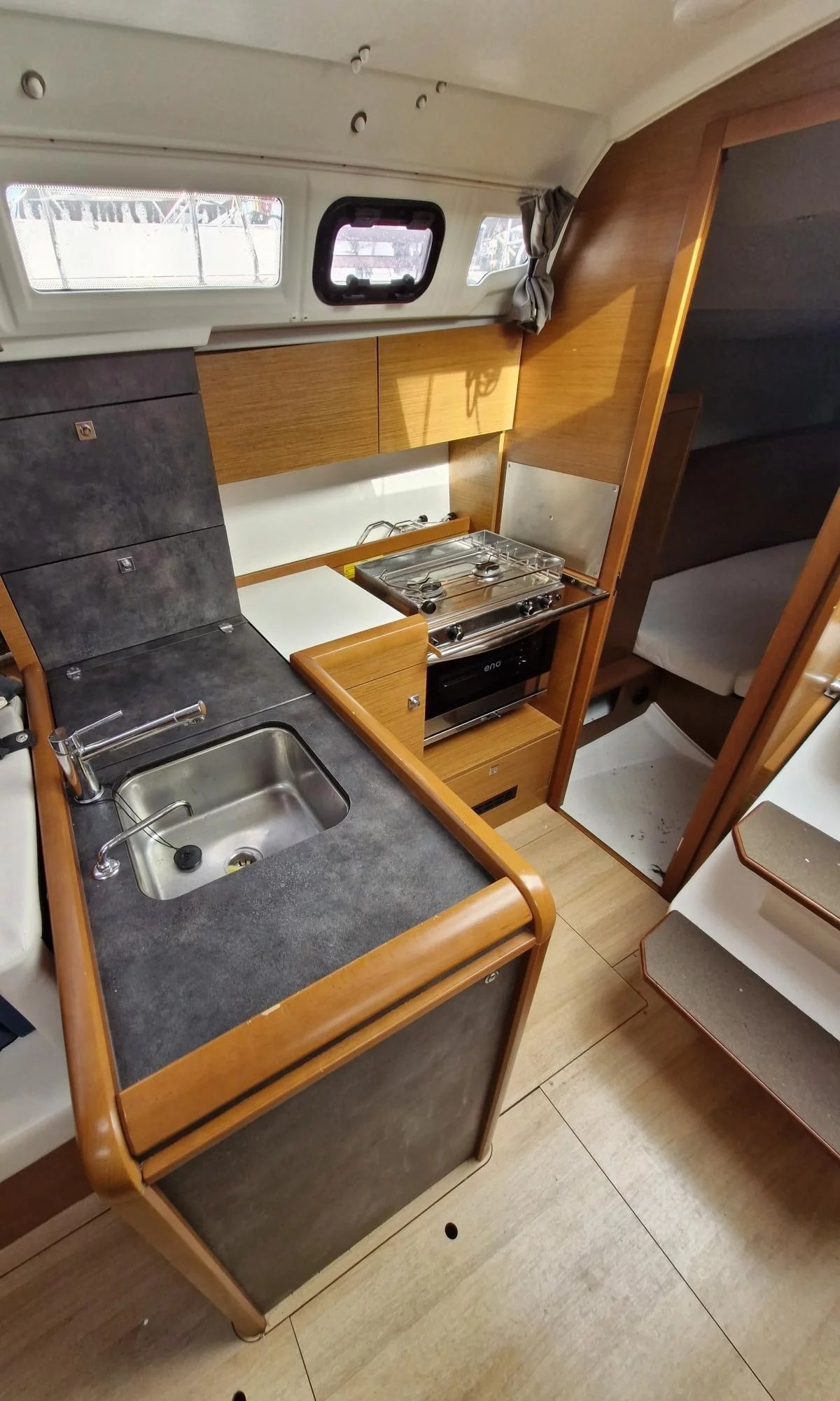 Sun Odyssey 349 (Ana)  - 11