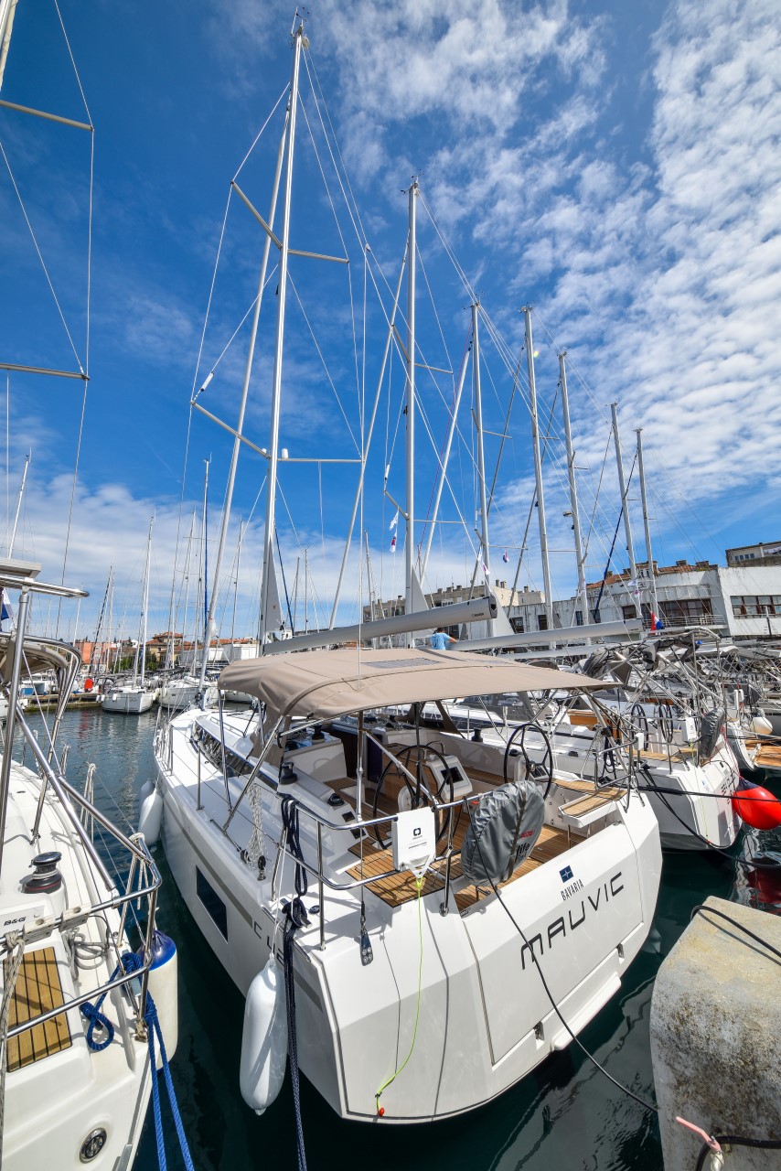 Photo #5 - Bavaria C42 (Mauvic) en Zadar - 36607
