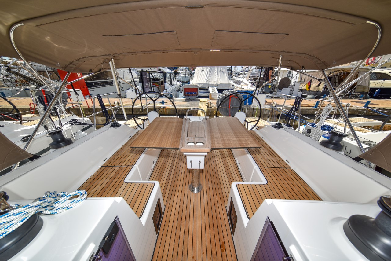 Photo #14 - Bavaria C42 (Mauvic) en Zadar - 36607