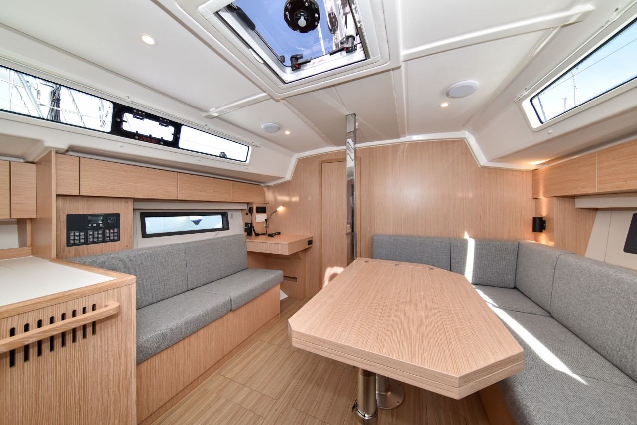 Photo #16 - Bavaria C42 (Mauvic) en Zadar - 36607