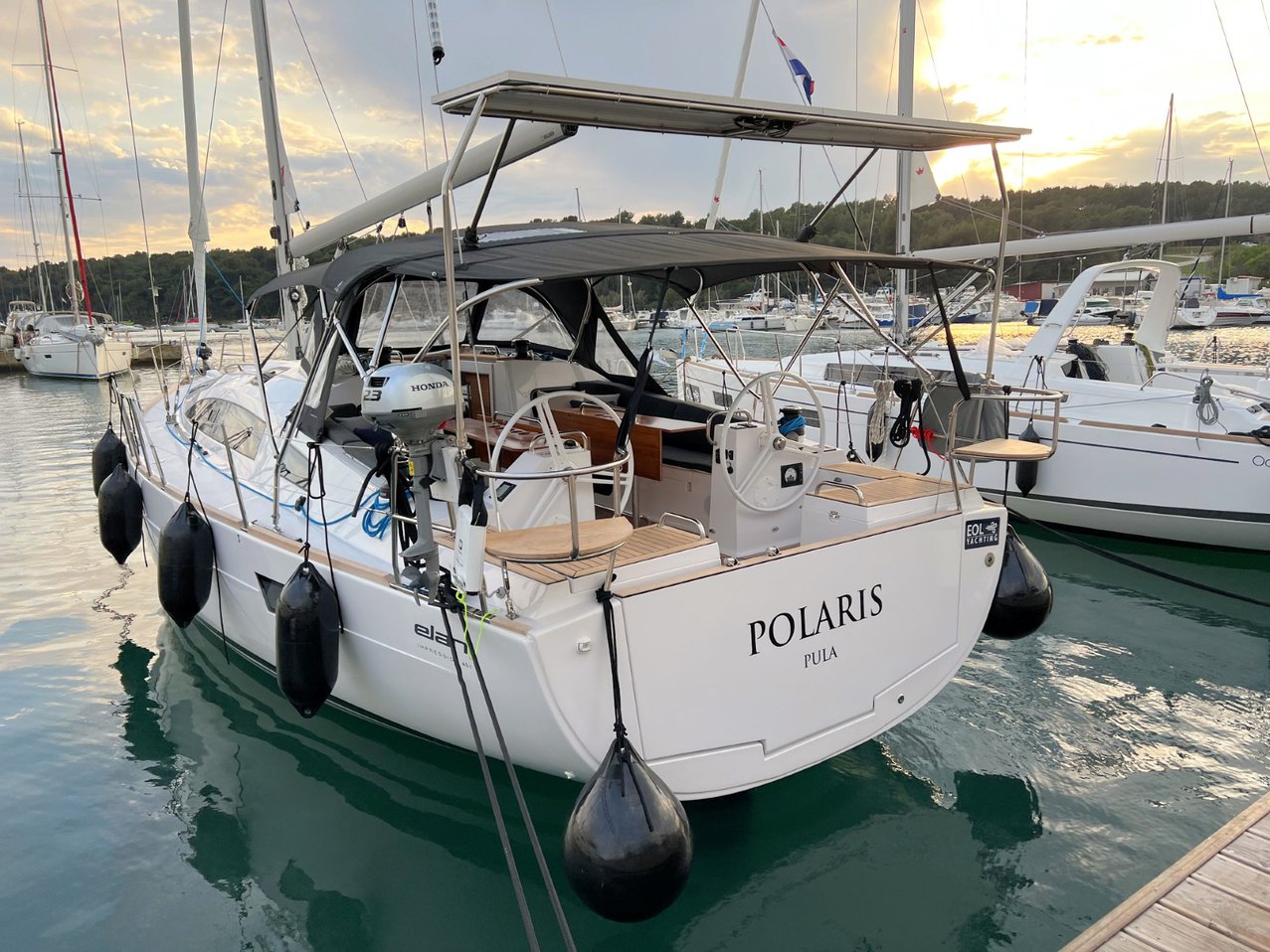 Photo #3 - Elan Impression 45.1 - 3 cab. (Polaris) en Pula - 36621