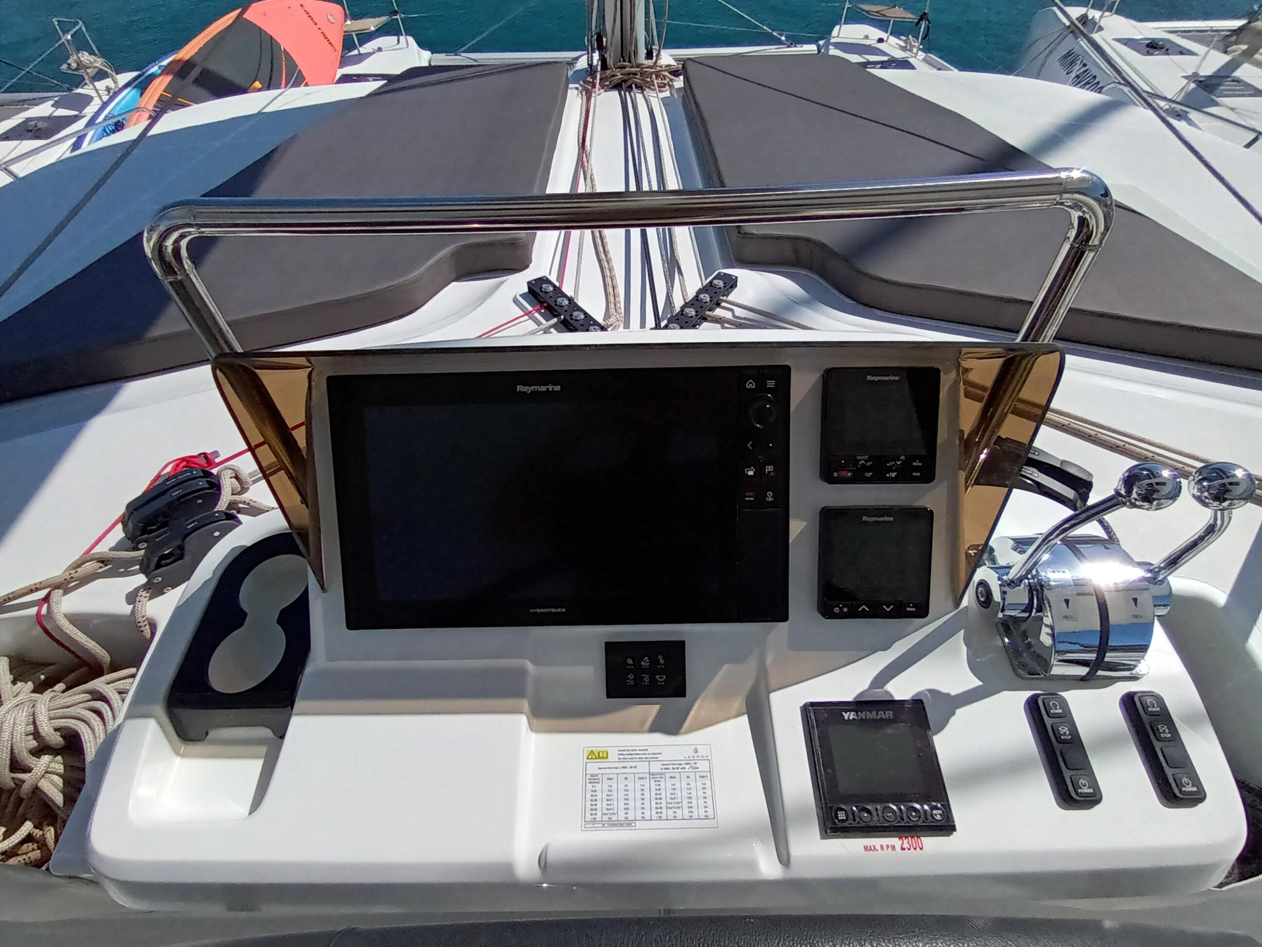 Photo #5 - Lagoon 51 - 6 cab. (Kentavros) in Atene - 36627