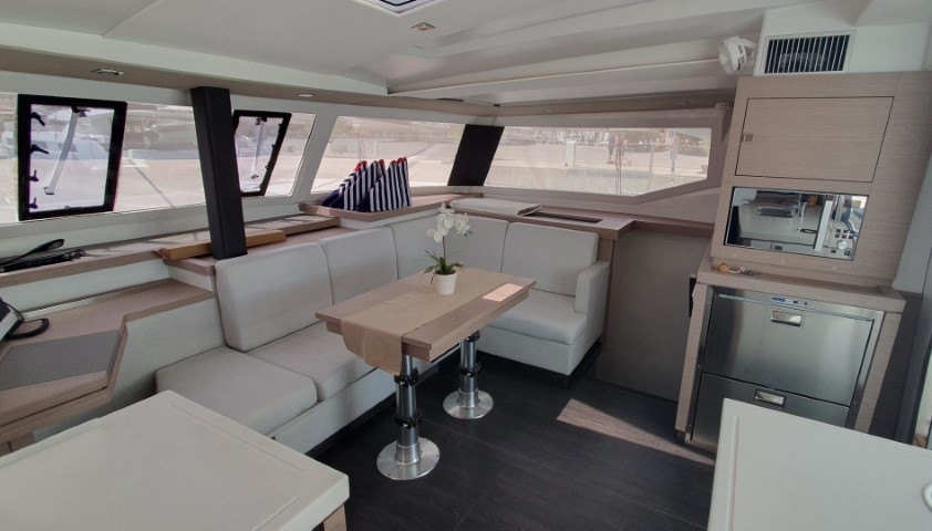 Photo #11 - Fountaine Pajot Astrea 42 - 4 + 1 cab. (Crazy Diamond) in Trogir - 36635