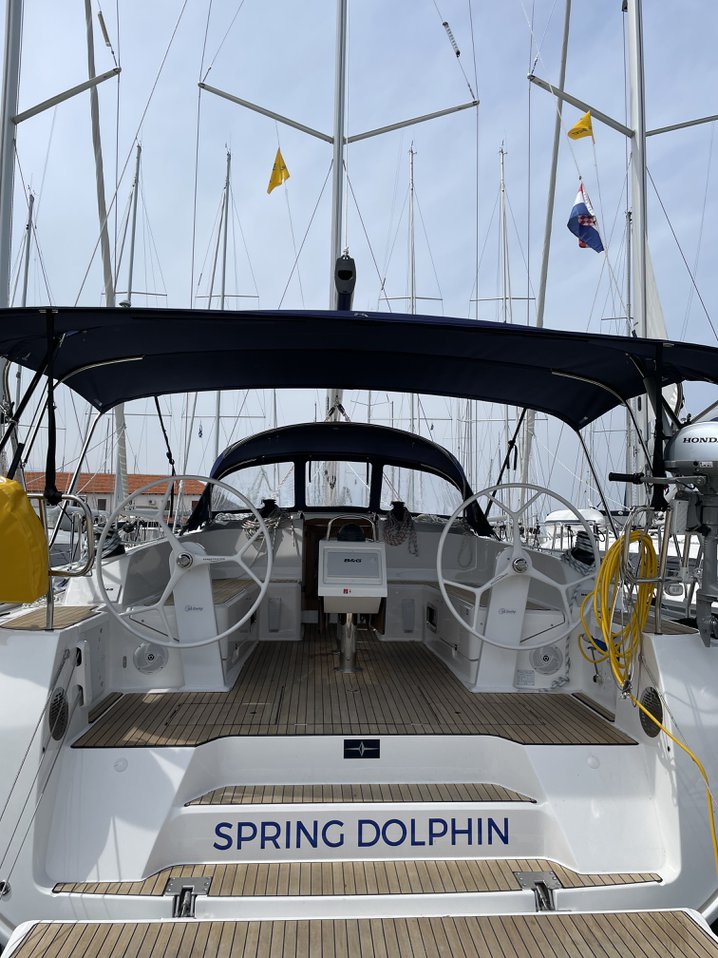 Photo #4 - Bavaria Cruiser 46 - 4 cab. (Spring Dolphin) in Trogir - 36636