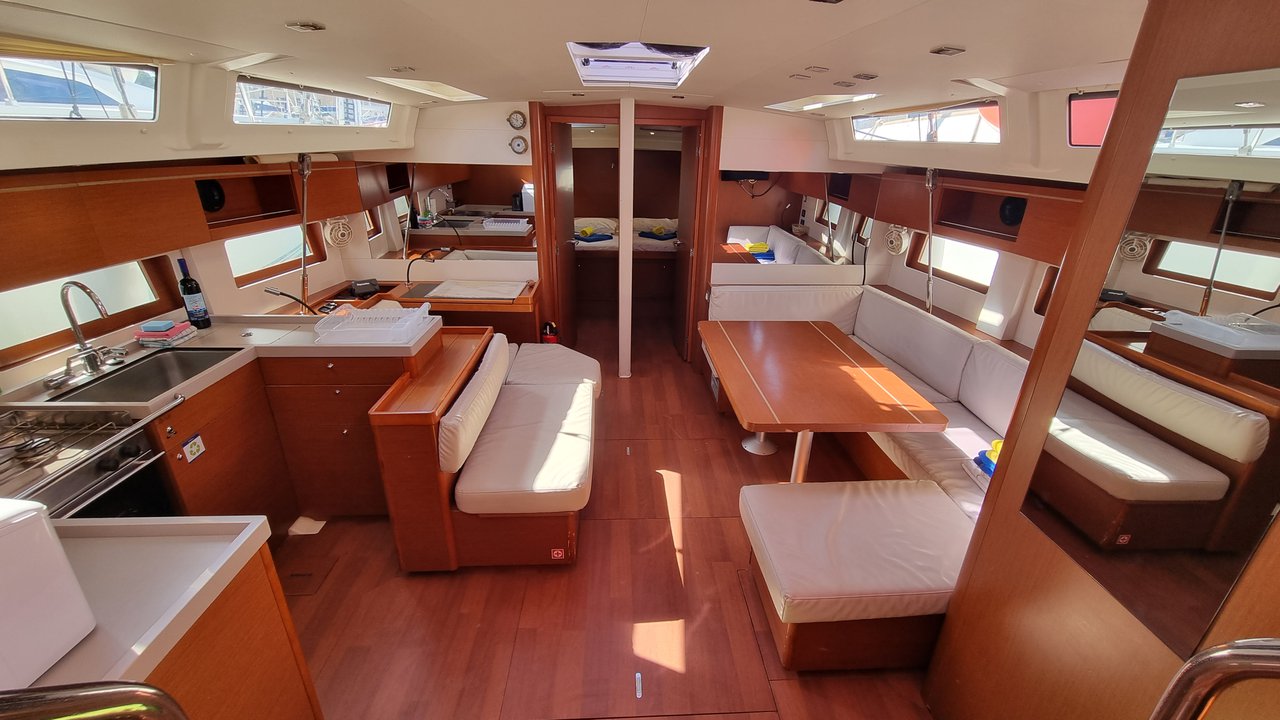 Photo #17 - Oceanis 51.1 - 5 + 1 cab. (South Point) in Trogir - 36638