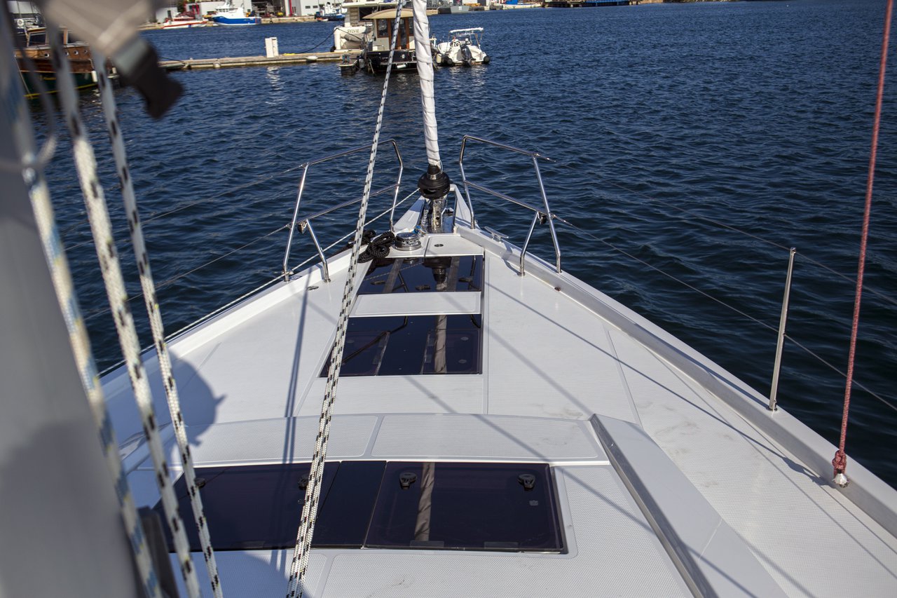 Photo #5 - Hanse 460 (White Pearl) en Sibenik - 36646
