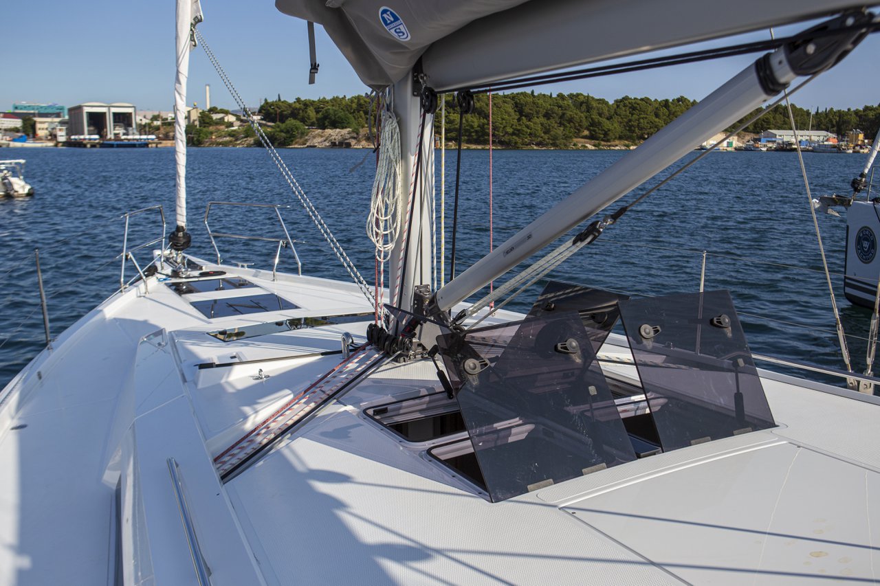 Photo #6 - Hanse 460 (White Pearl) en Sibenik - 36646