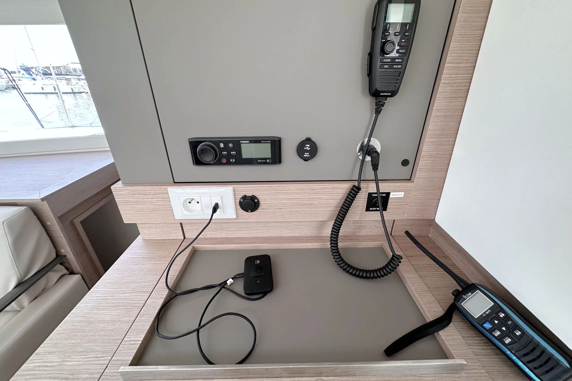 Fountaine Pajot Isla 40 - 4 + 1 cab. (Laja)  - 21
