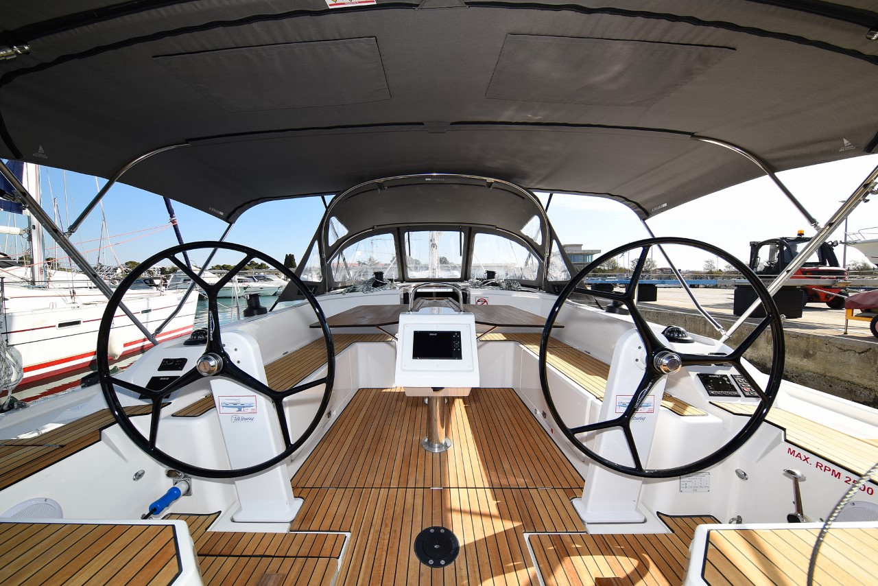 Photo #8 - Bavaria C42 (Dna) en Zadar - 36665
