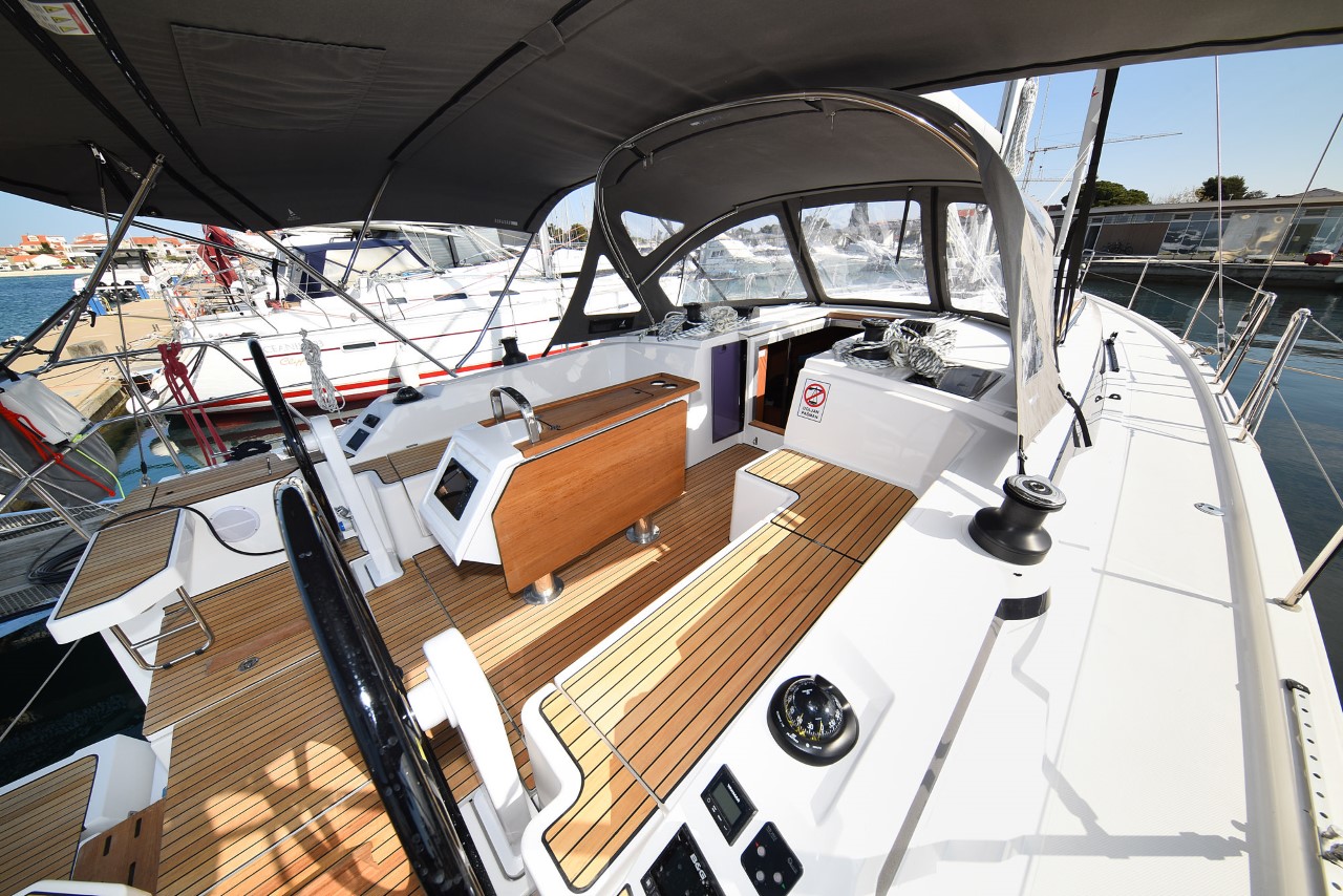 Photo #16 - Bavaria C42 (Dna) en Zadar - 36665