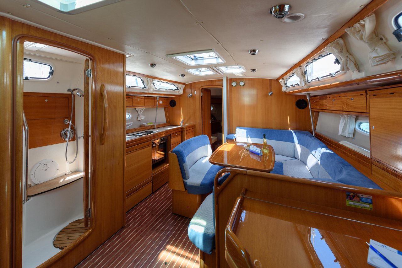 Photo #10 - Bavaria 40 Cruiser (Sugar Bunny) en Trogir - 36655