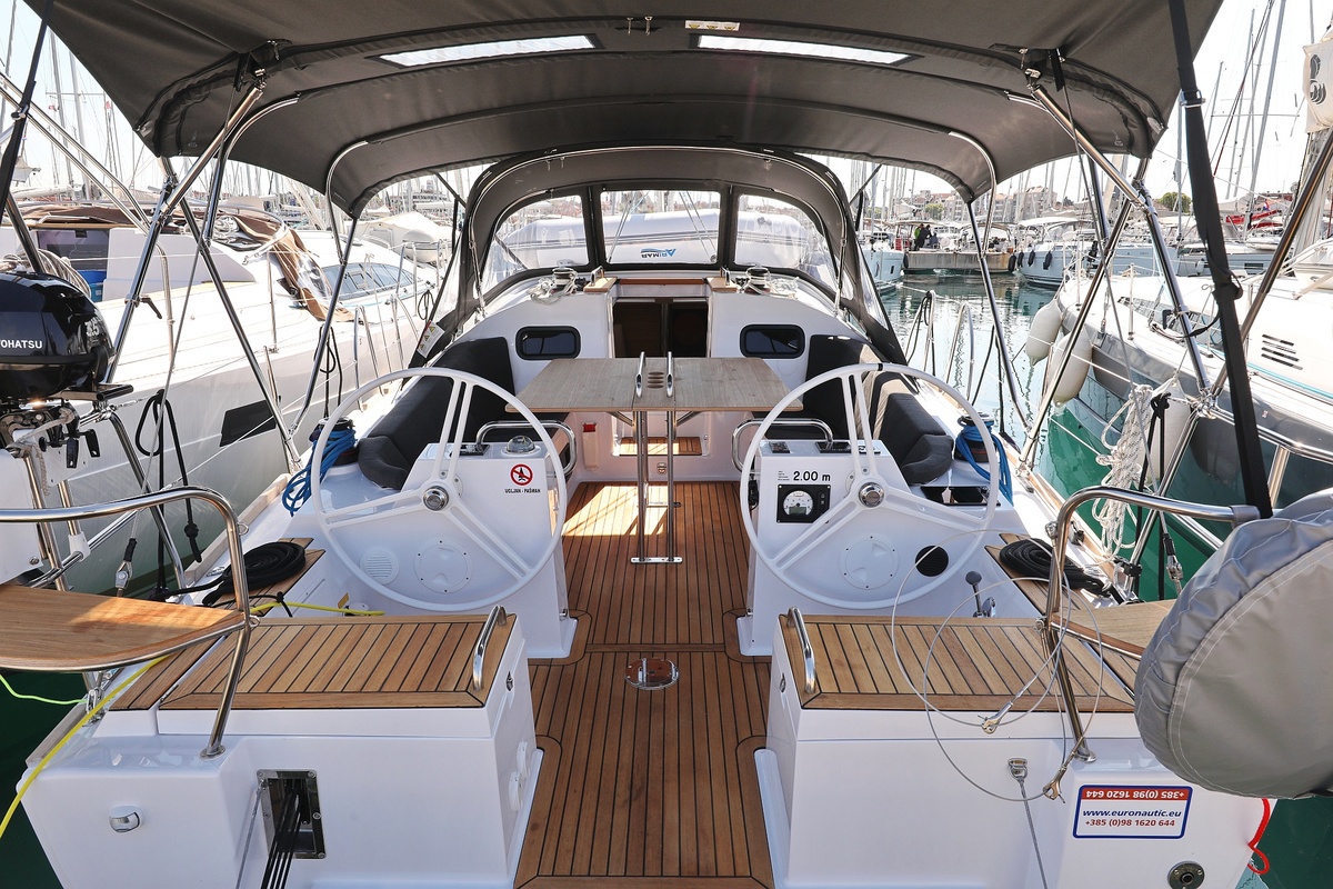 Photo #6 - Elan Impression 40.1 (Sv. Nikola) in Biograd - 36670