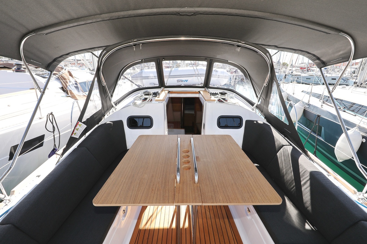 Photo #9 - Elan Impression 40.1 (Sv. Nikola) in Biograd - 36670