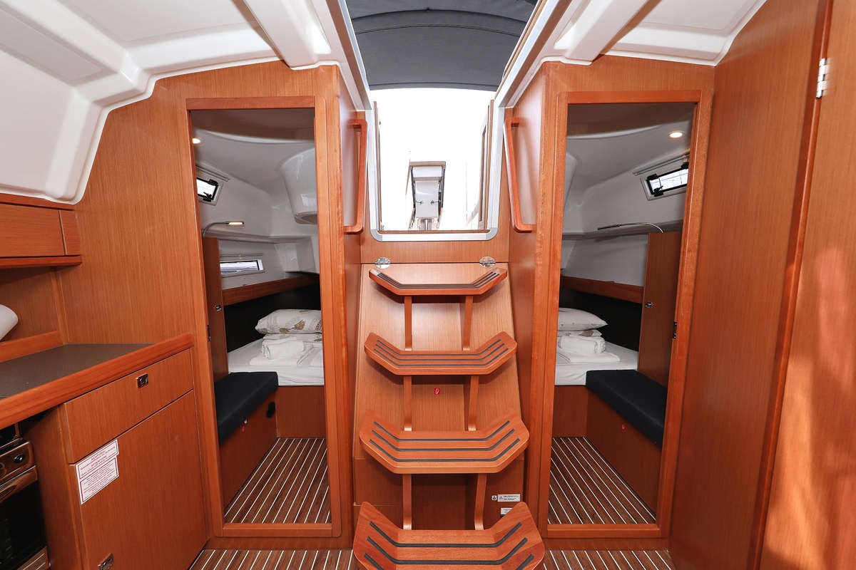 Photo #17 - Bavaria Cruiser 37 - 3 cab. (Spectrum) in Pirovac - 36672