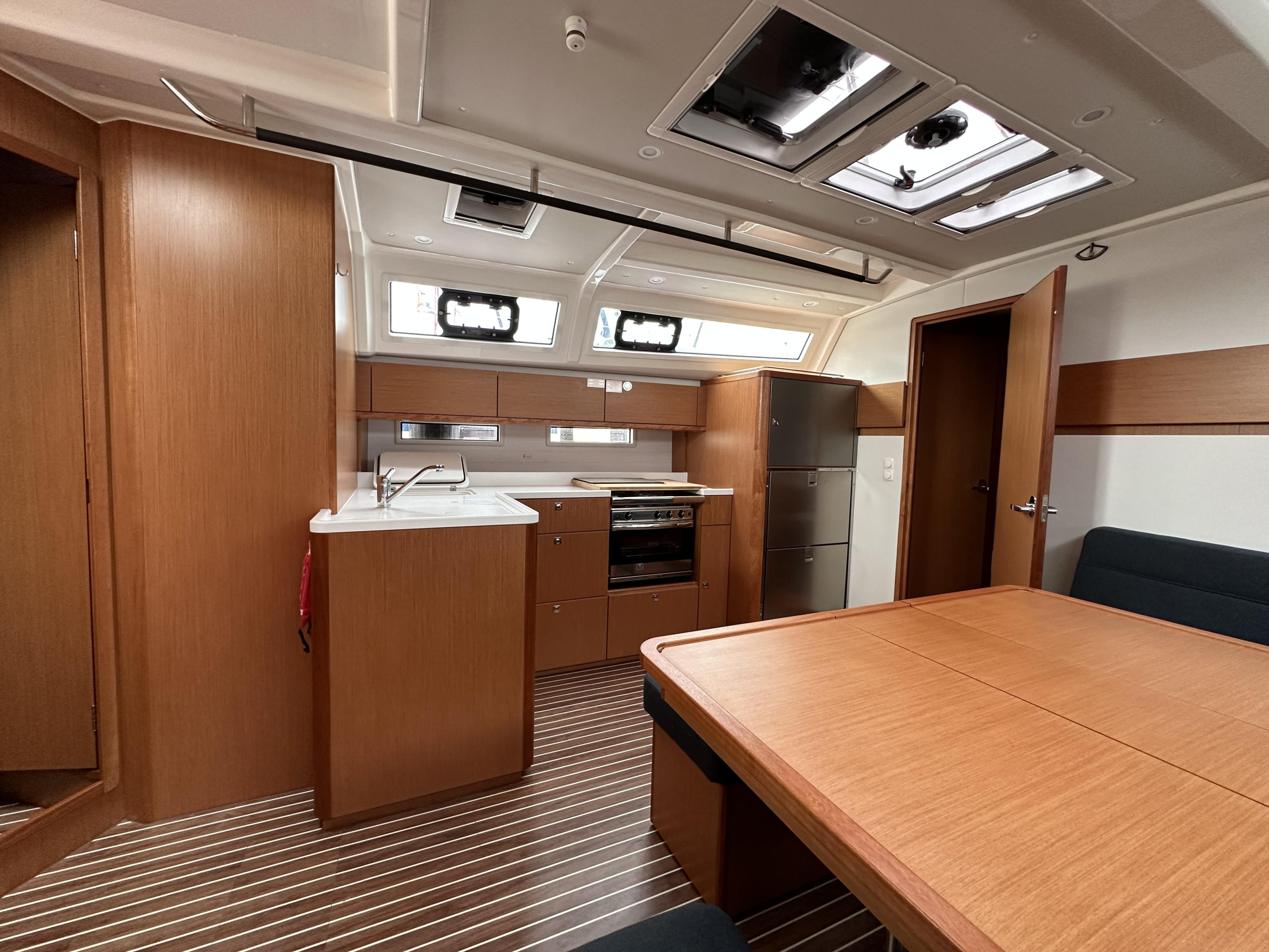 Photo #6 - Bavaria Cruiser 46 Style - 4 cab. (Veatriki) in Athens - 36678