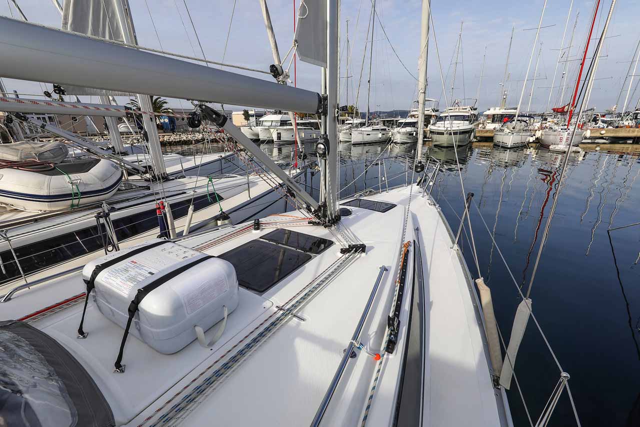 Photo #23 - Bavaria Cruiser 34 - 2 cab. (Funky 4ever) in Biograd - 36679
