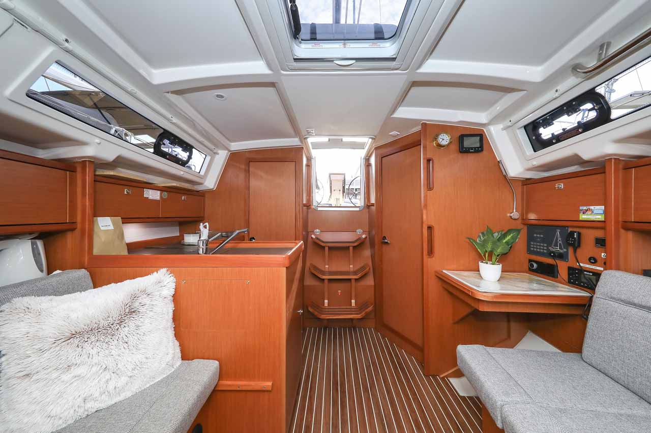 Photo #11 - Bavaria Cruiser 34 - 2 cab. (Funky 4ever) in Biograd - 36679