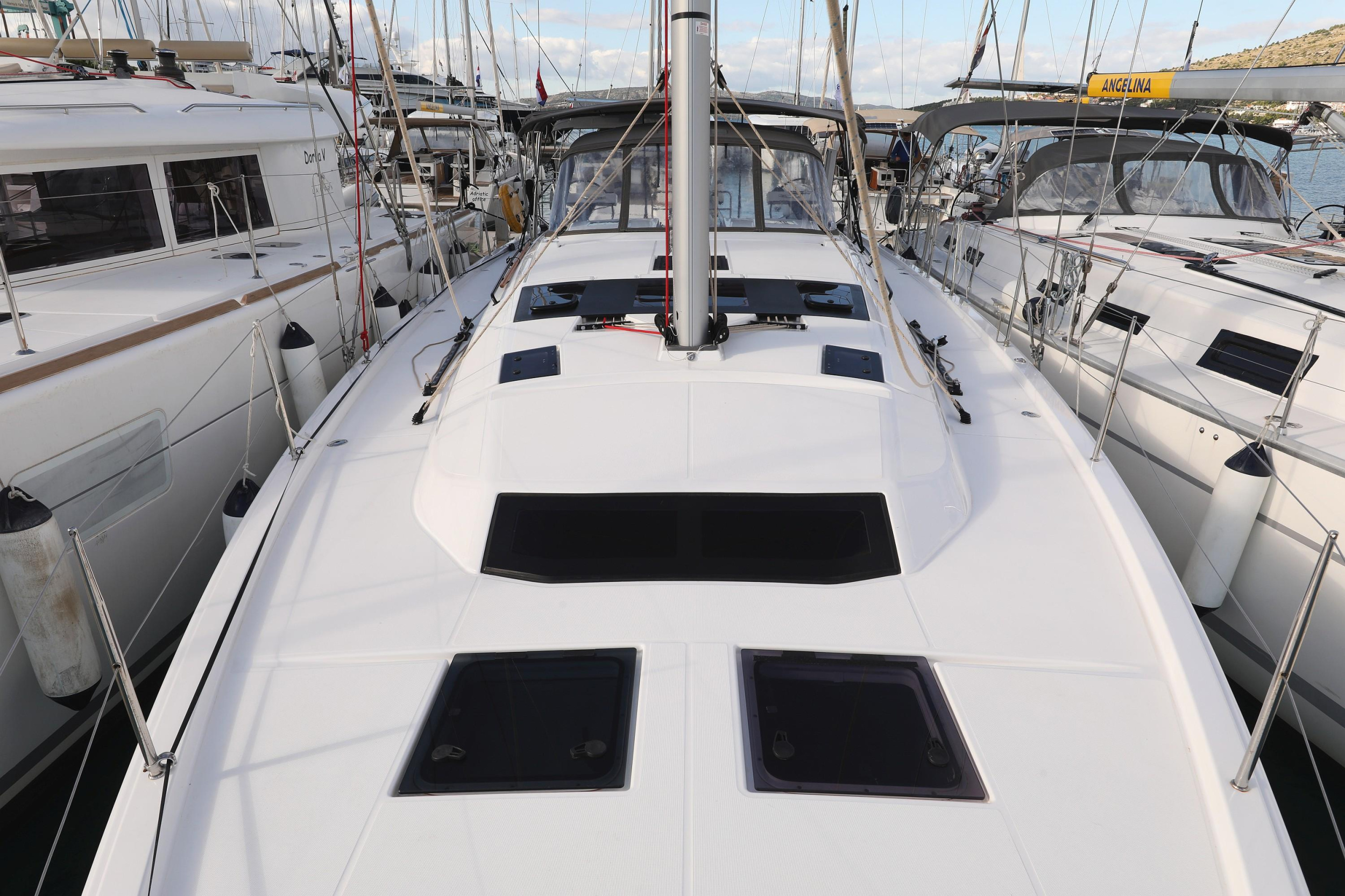 Photo #6 - Dufour 470 - 4 cab. (Icarus) in Biograd - 36682