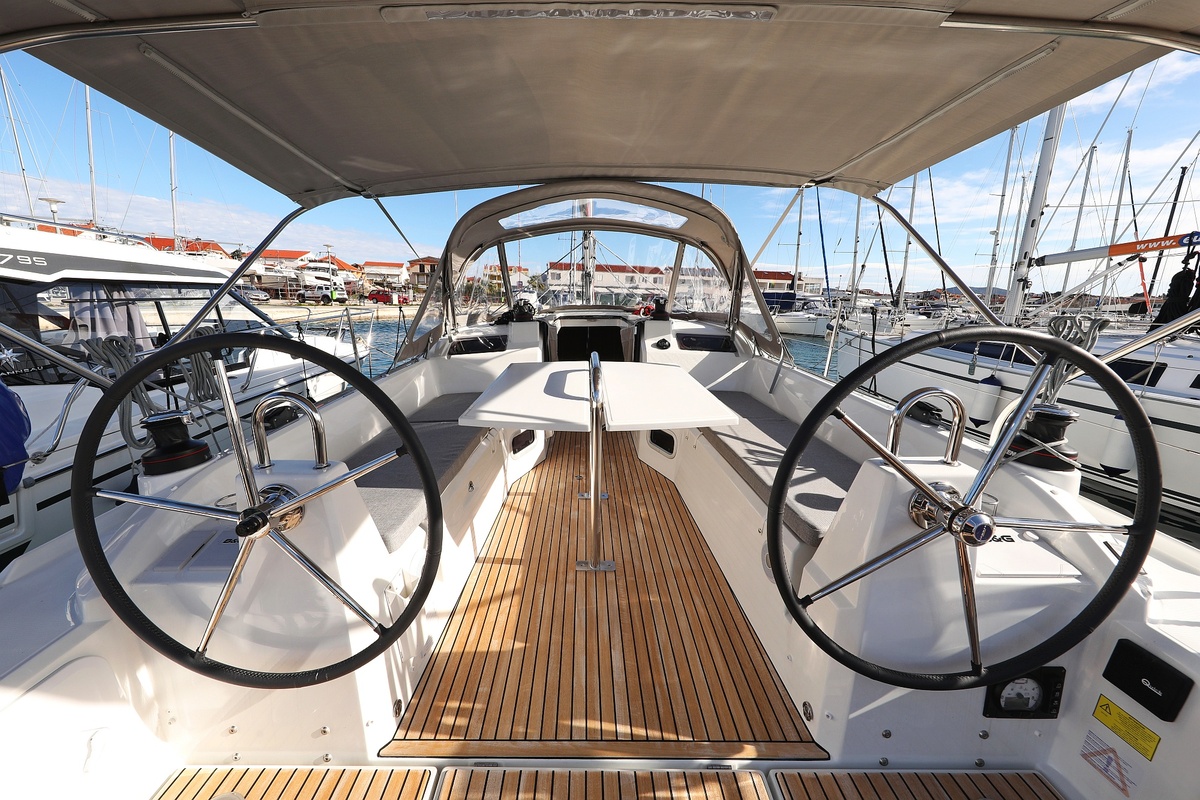 Photo #10 - Oceanis 34.1 - 3 cab. (Rooster) en Pirovac - 36700