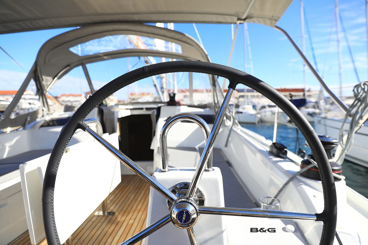 Photo #11 - Oceanis 34.1 - 3 cab. (Rooster) en Pirovac - 36700