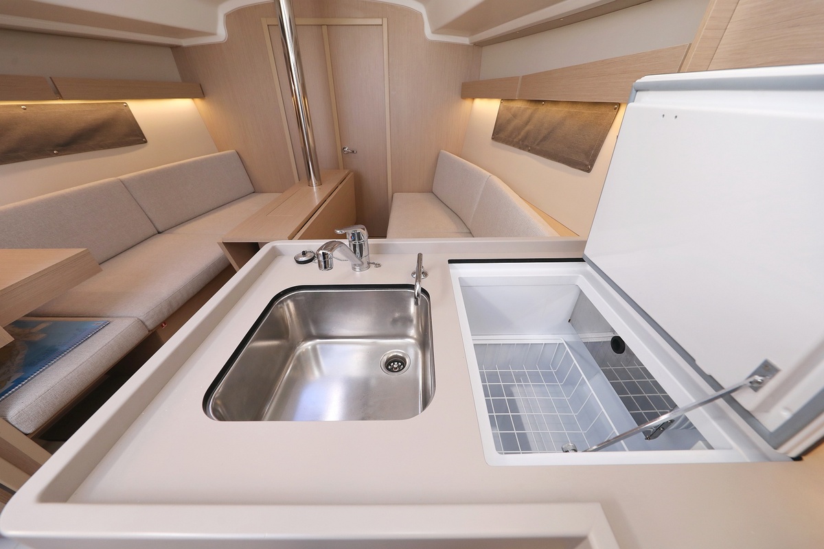 Photo #16 - Oceanis 34.1 - 3 cab. (Rooster) en Pirovac - 36700