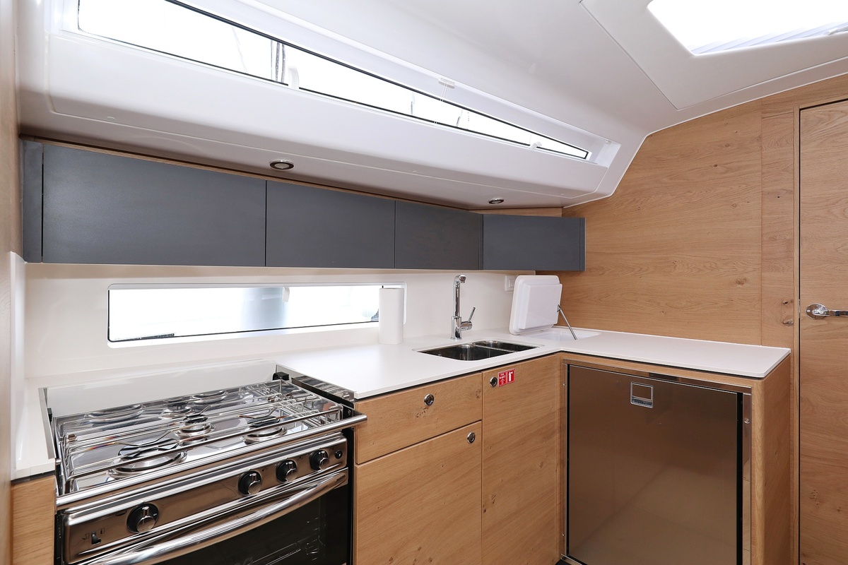 Photo #15 - Elan Impression 45 - 3 cab. (Starlight) en Biograd - 36716