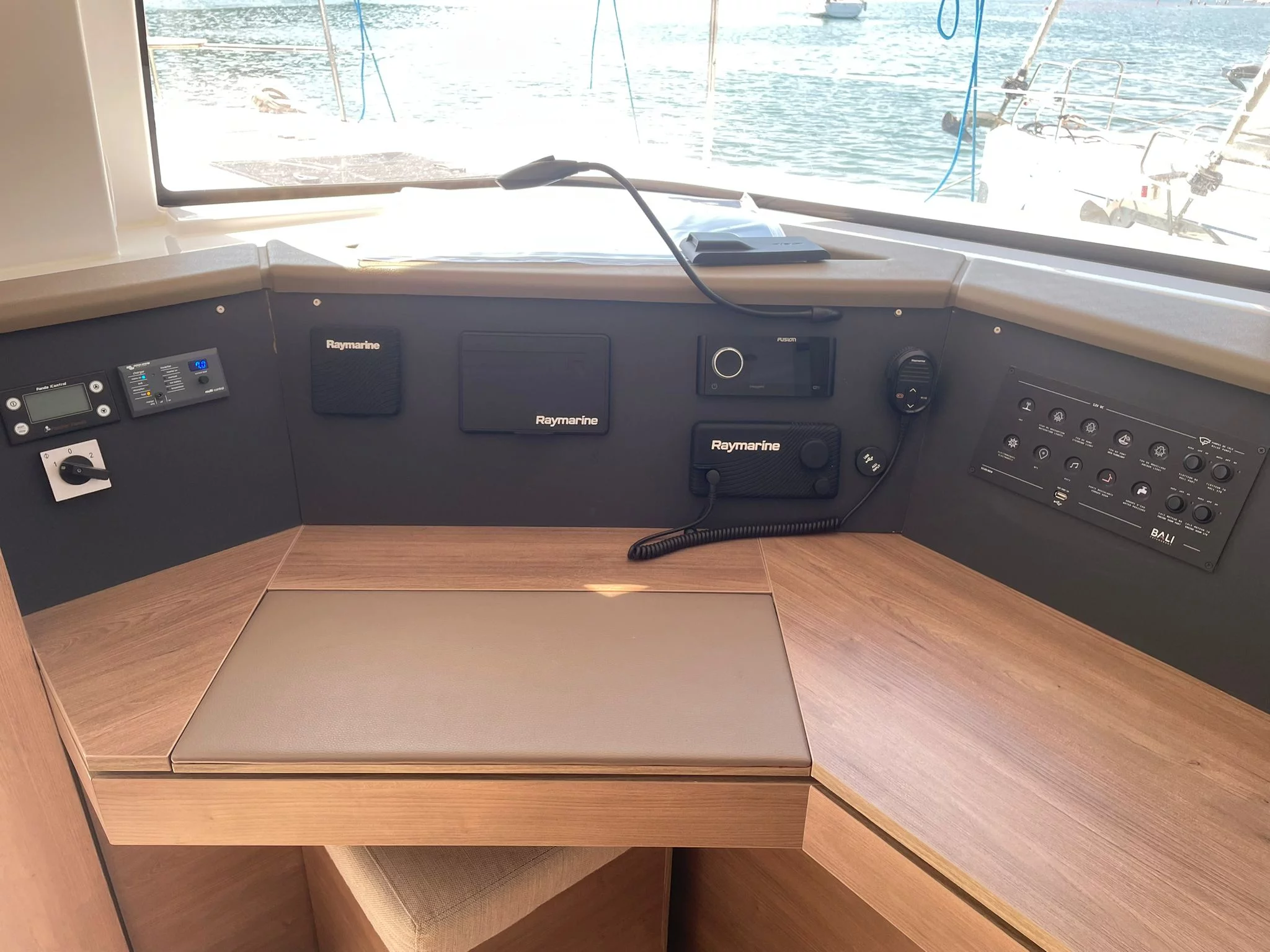 Bali 4.6 - 5 + 1 cab. (Sail Aquarius)  - 14
