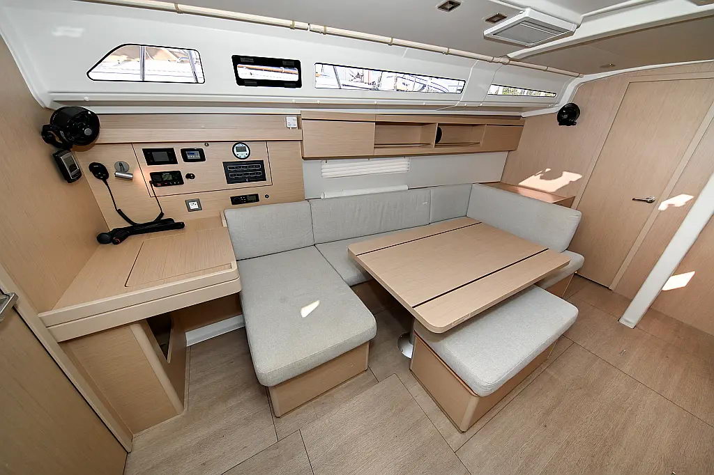 Photo #14 - Oceanis 40.1 - 3 cab. (PRESTIGE) in Zadar - 36752