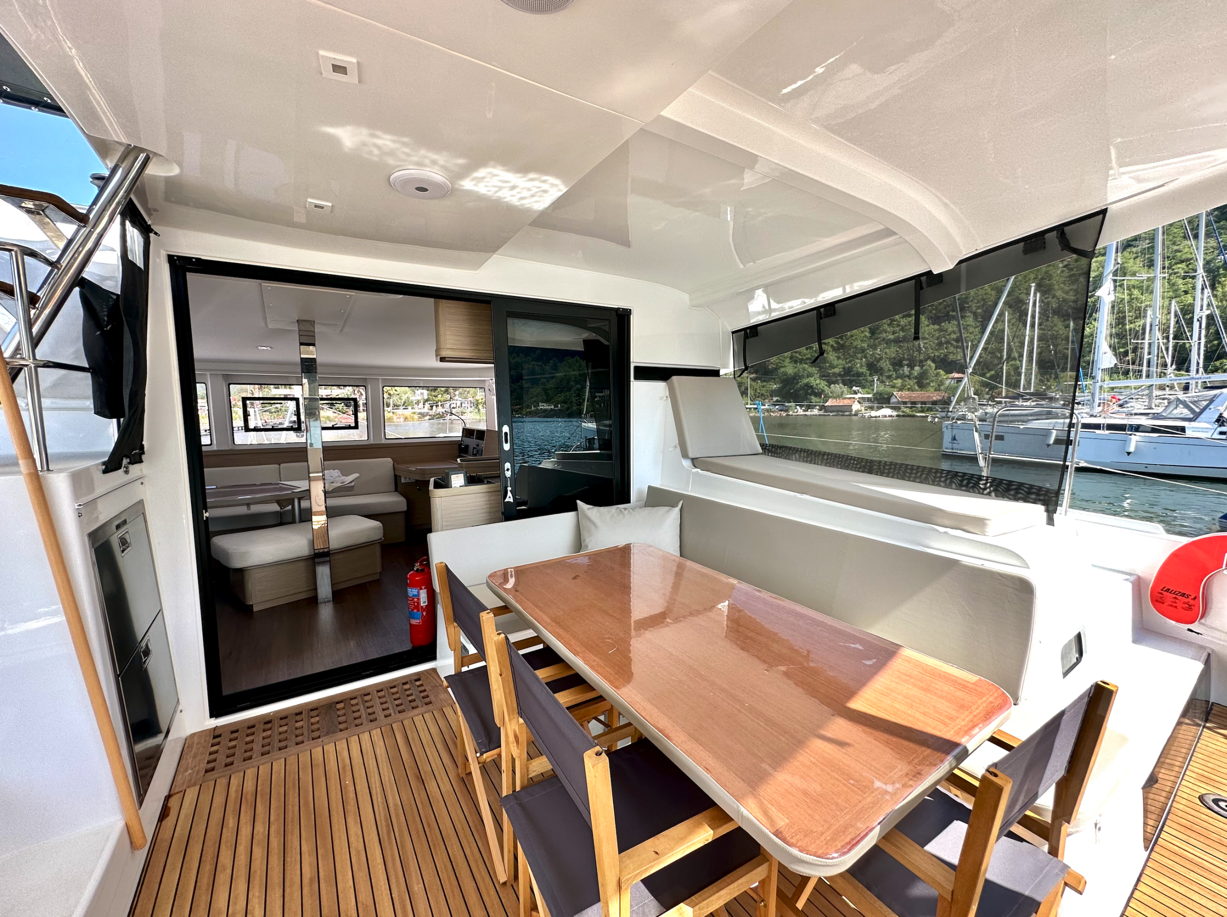 Photo #7 - Lagoon 42 - 4 + 2 cab. (Sail Electra) in Orhaniye - 36754