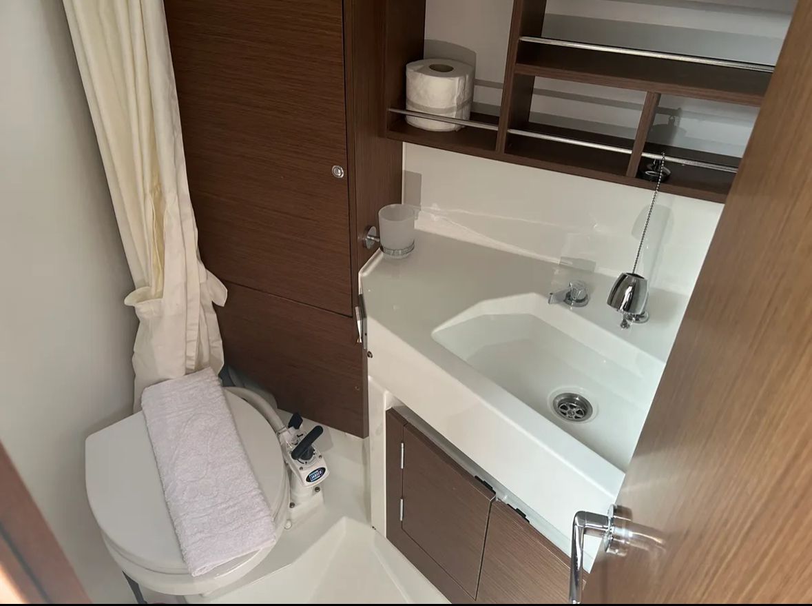 Photo #17 - Oceanis 34.1 - 3 cab. (Sail Lynx) in Fethiye - 36756