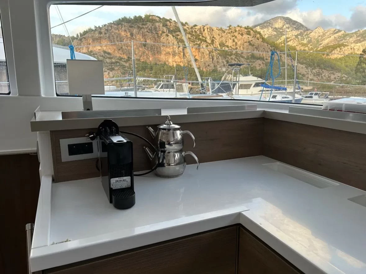 Bali 4.2 - 4 + 1 cab. (Sail Spazio)  - 16