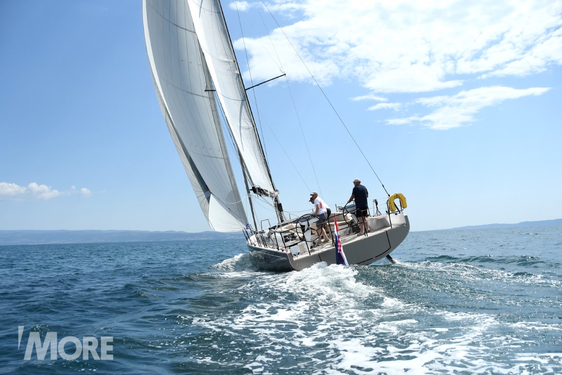 Photo #6 - First 44 (Checkmate) en Split - 36791