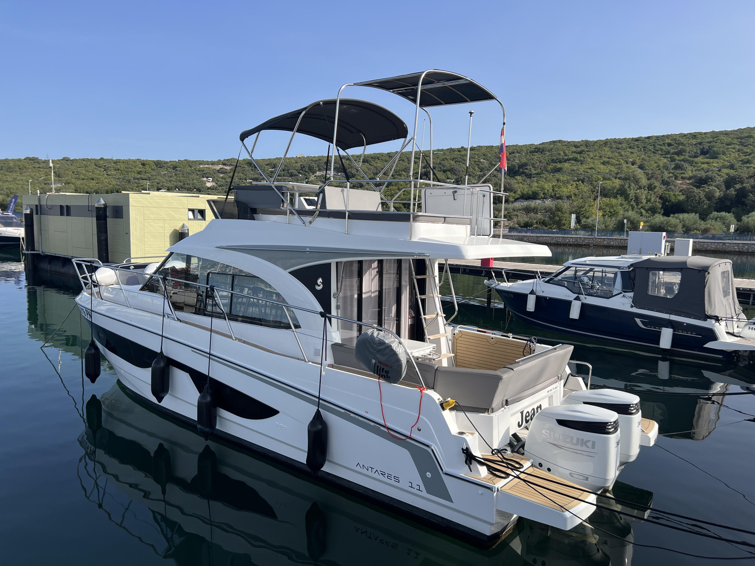 Photo #6 - Antares 11 Fly OB (Jean) in Krk - 36799