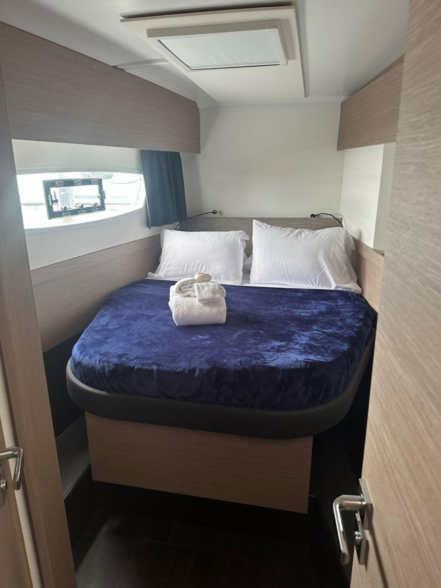 Photo #10 - Fountaine Pajot Astrea 42 Maestro (Just Live) in Nanny Cay - 36869