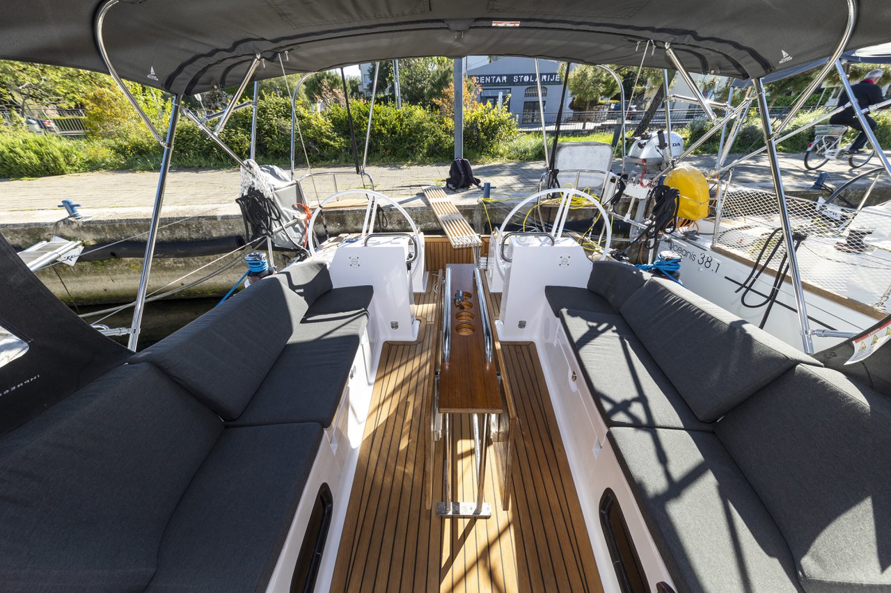 Photo #10 - Elan Impression 40.1 (Lady Blue) en Zadar - 36889