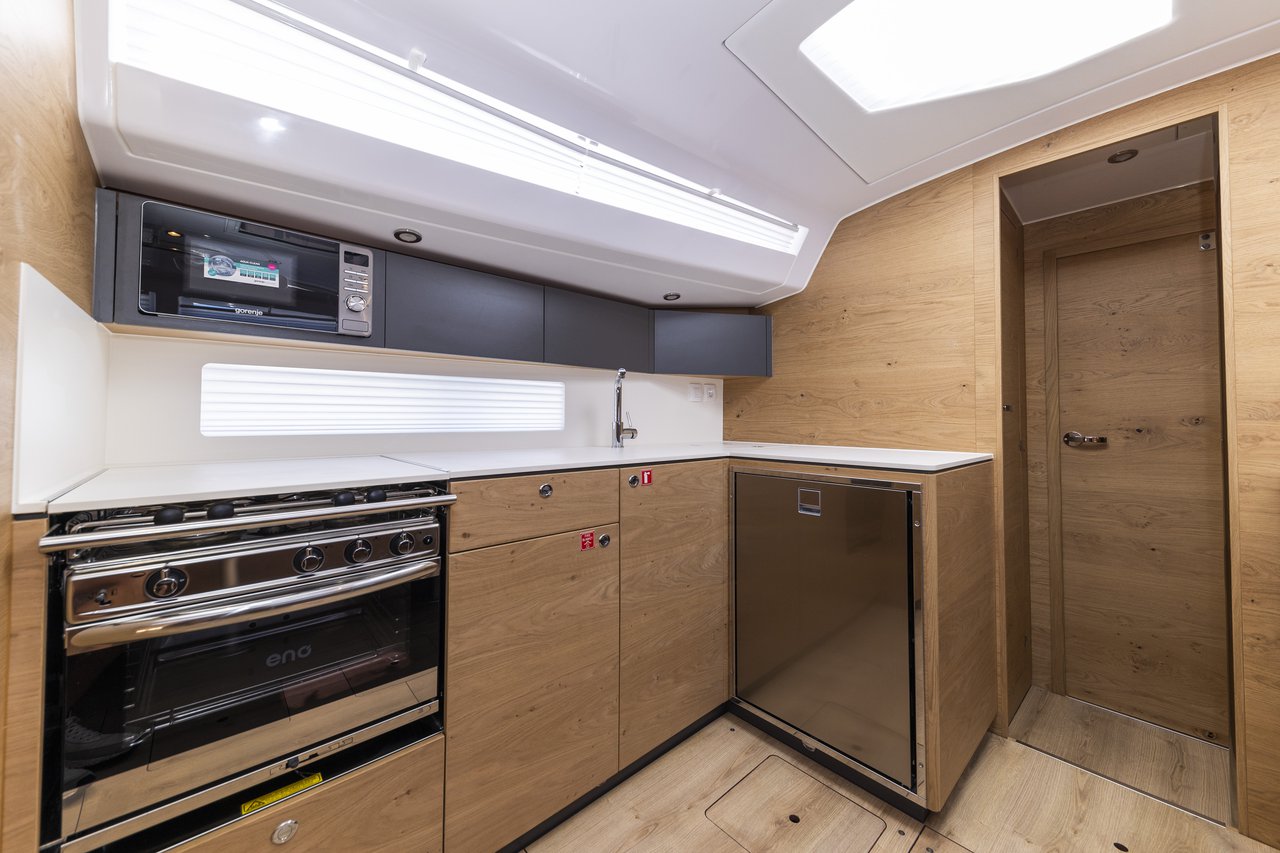 Photo #18 - Elan Impression 45 - 4 cab. (Vekenega) in Zara - 36891